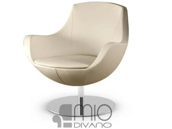 Poltrona modello Huevo - foto 1 di 4