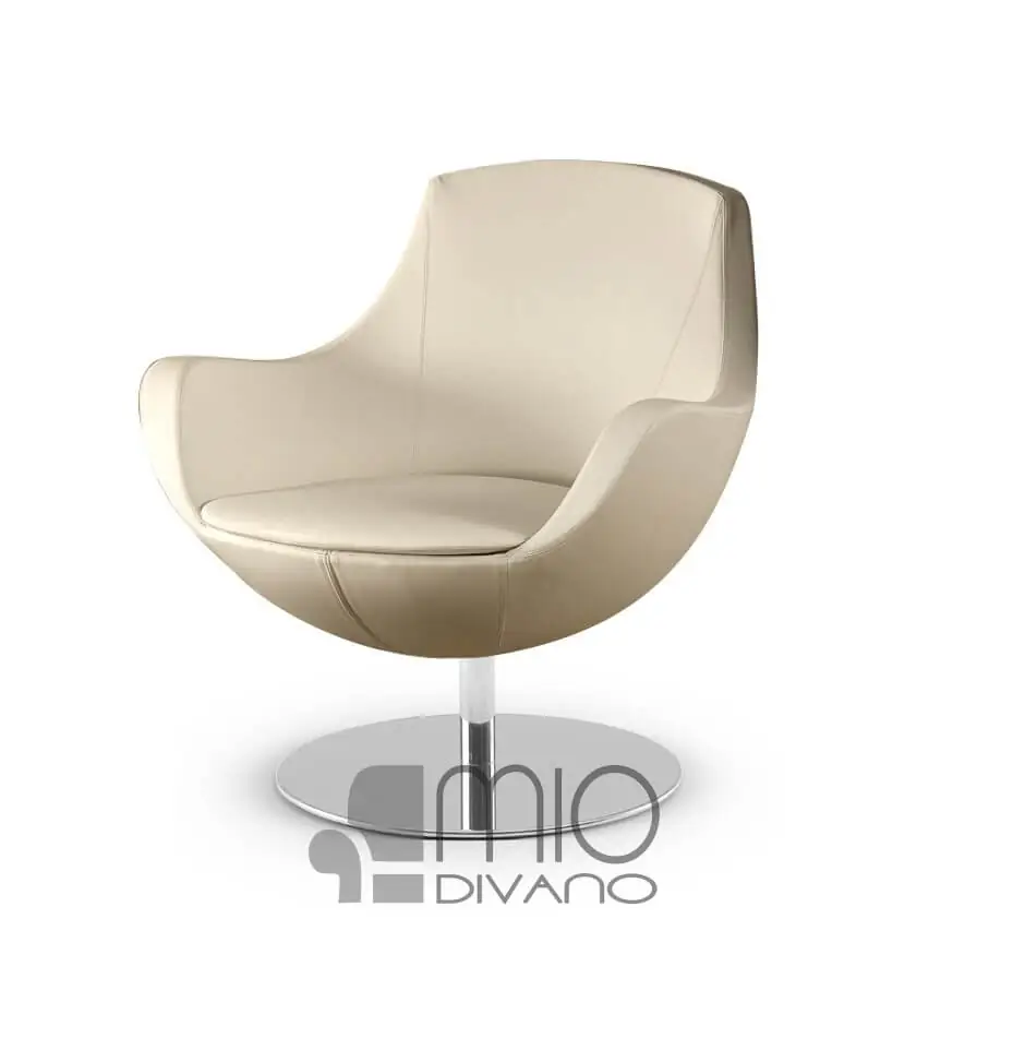 Poltrona modello Huevo - foto 1 di 4 Poltrona modello Huevo - foto 1 di 4