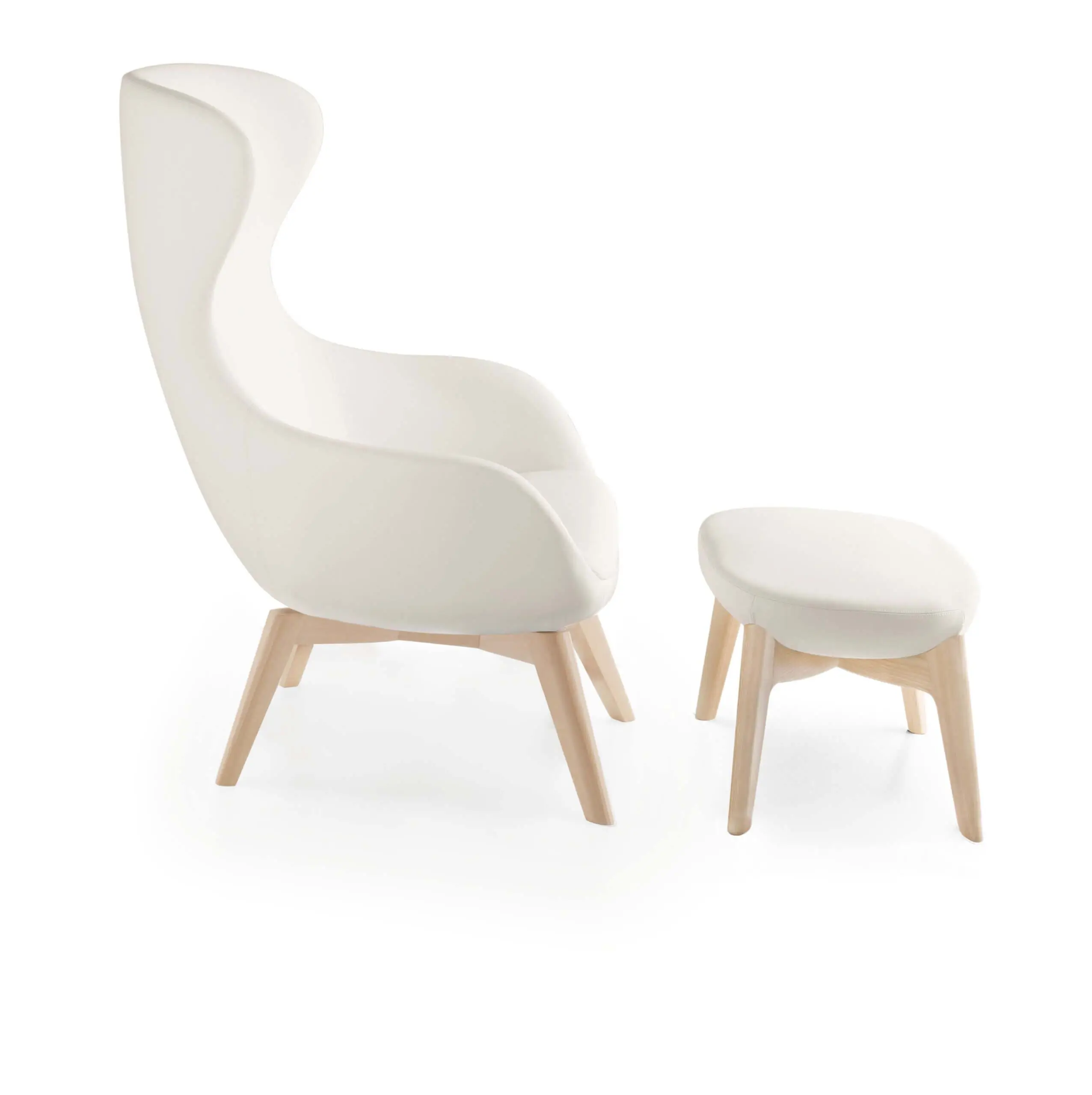 Poltrona modello Queen + Pouf - foto 10 di 18 Poltrona modello Queen + Pouf - foto 10 di 18